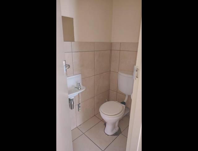 3 BEDROOM TOWNHOUSE FOR SALE IN SASOLBURG CENTRAL